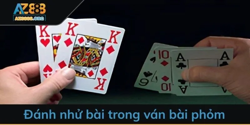 Đánh nhử bài trong ván bài phỏm